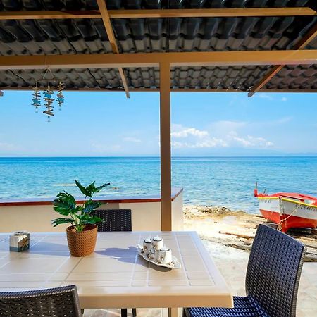 Villa To Kyma - Seafront House à Skála Kallirákhis Extérieur photo