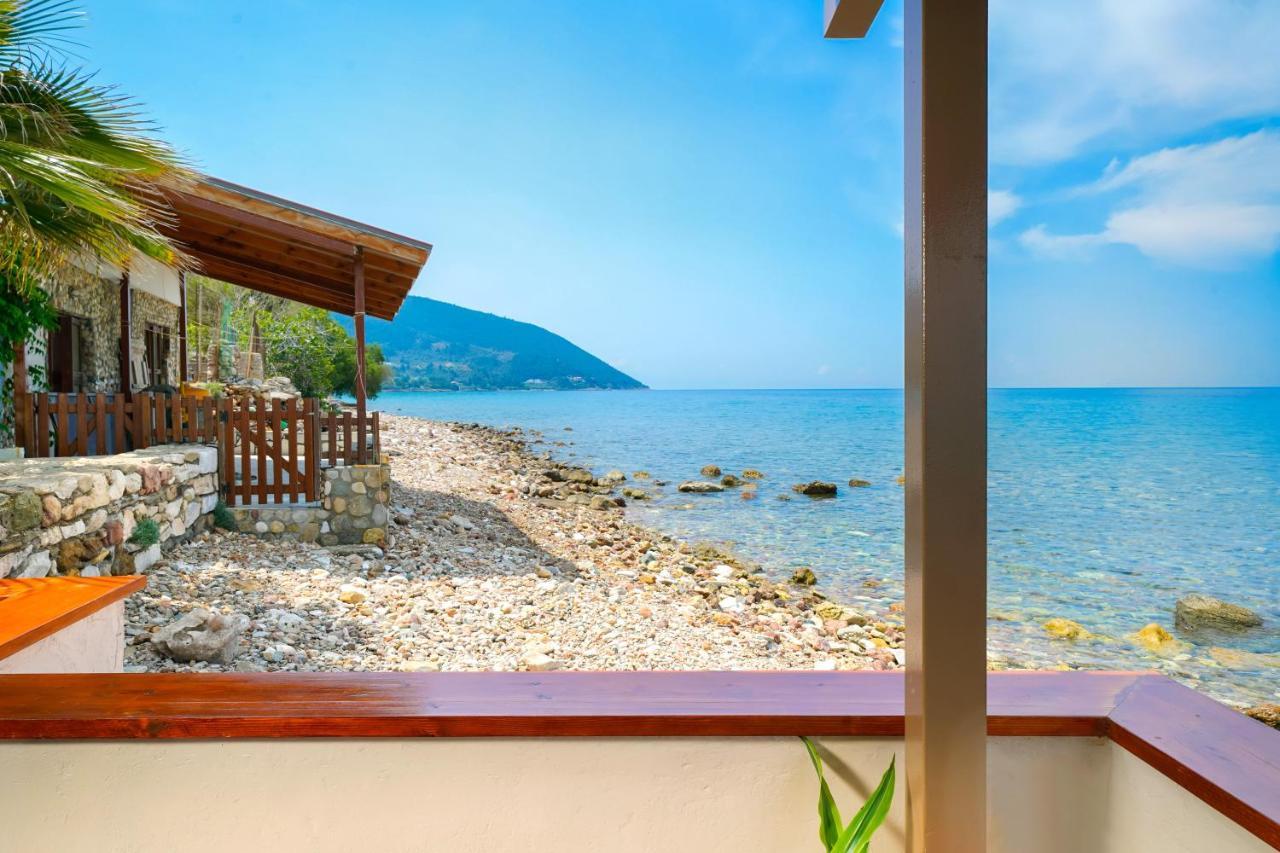 Villa To Kyma - Seafront House à Skála Kallirákhis Extérieur photo