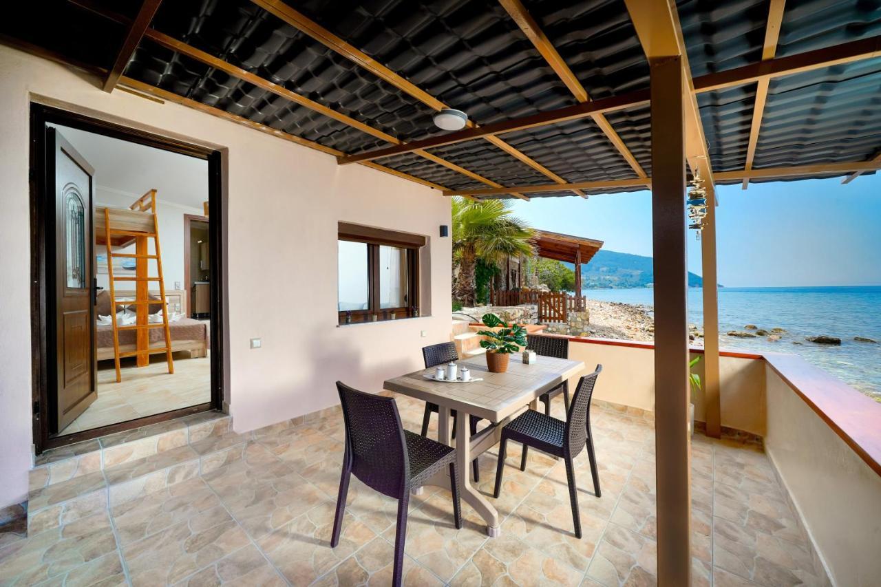 Villa To Kyma - Seafront House à Skála Kallirákhis Extérieur photo
